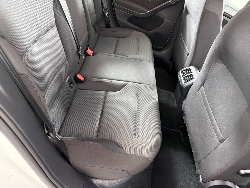 Used 2019 Volkswagen Golf S image 22