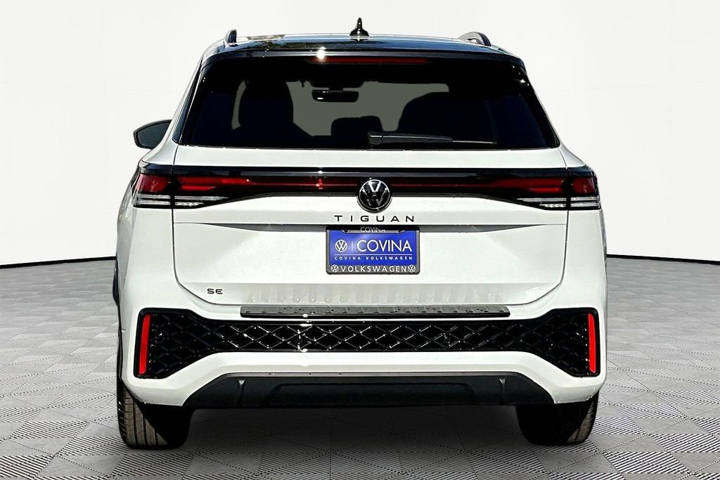 New 2026 Volkswagen Tiguan SE R-Line image 5