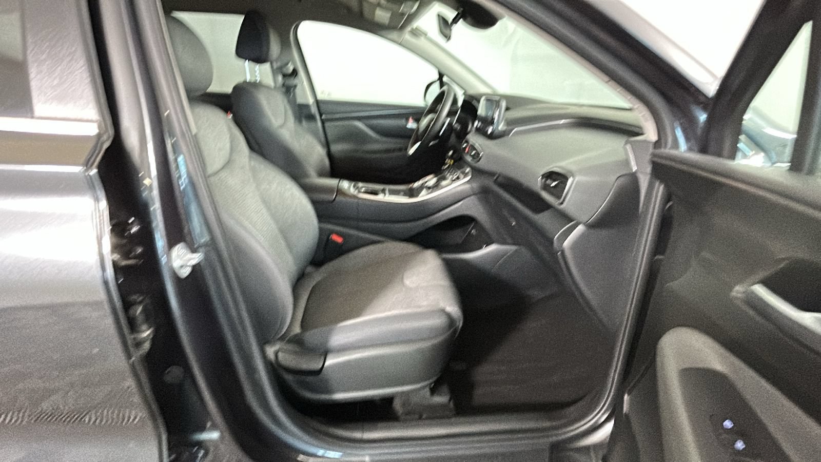 Certified 2023 Hyundai Santa Fe SE FWD image 33