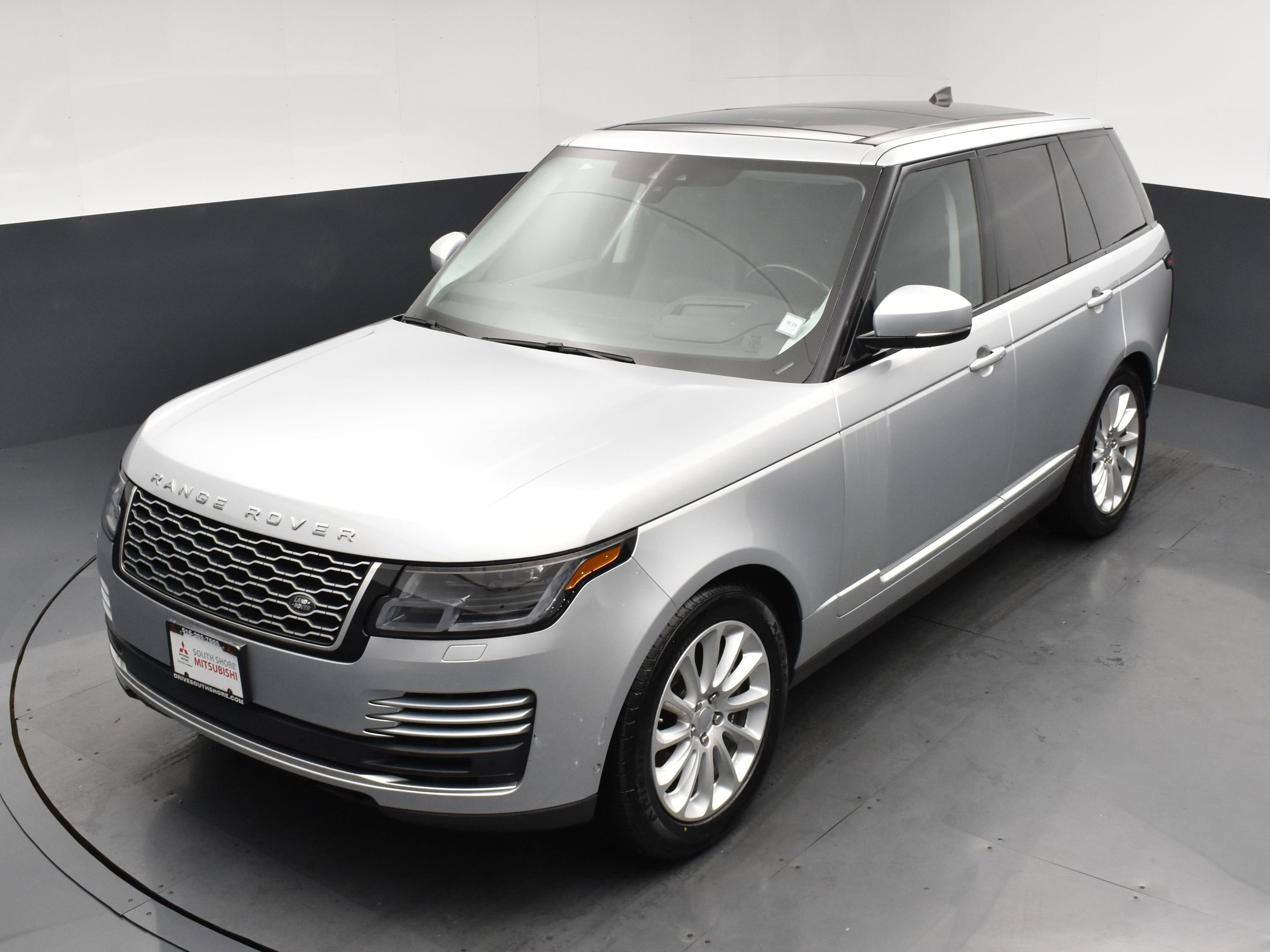 Used 2020 Land Rover Range Rover HSE image 22