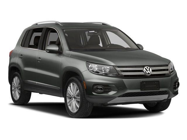 Used 2017 Volkswagen Tiguan SEL AWD/4WD image 9