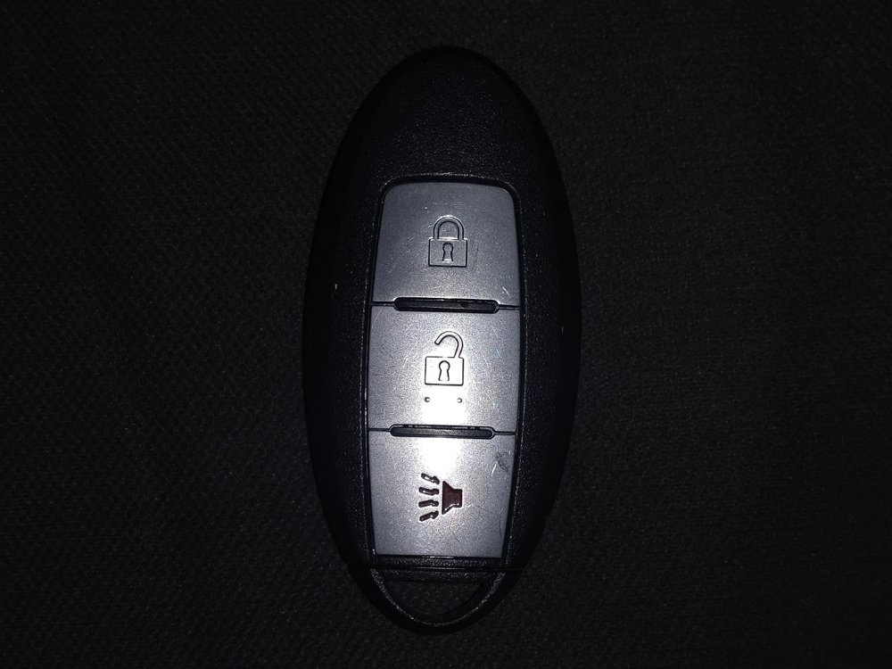 Used 2019 Nissan Titan SV w/ SV Convenience Package image 32