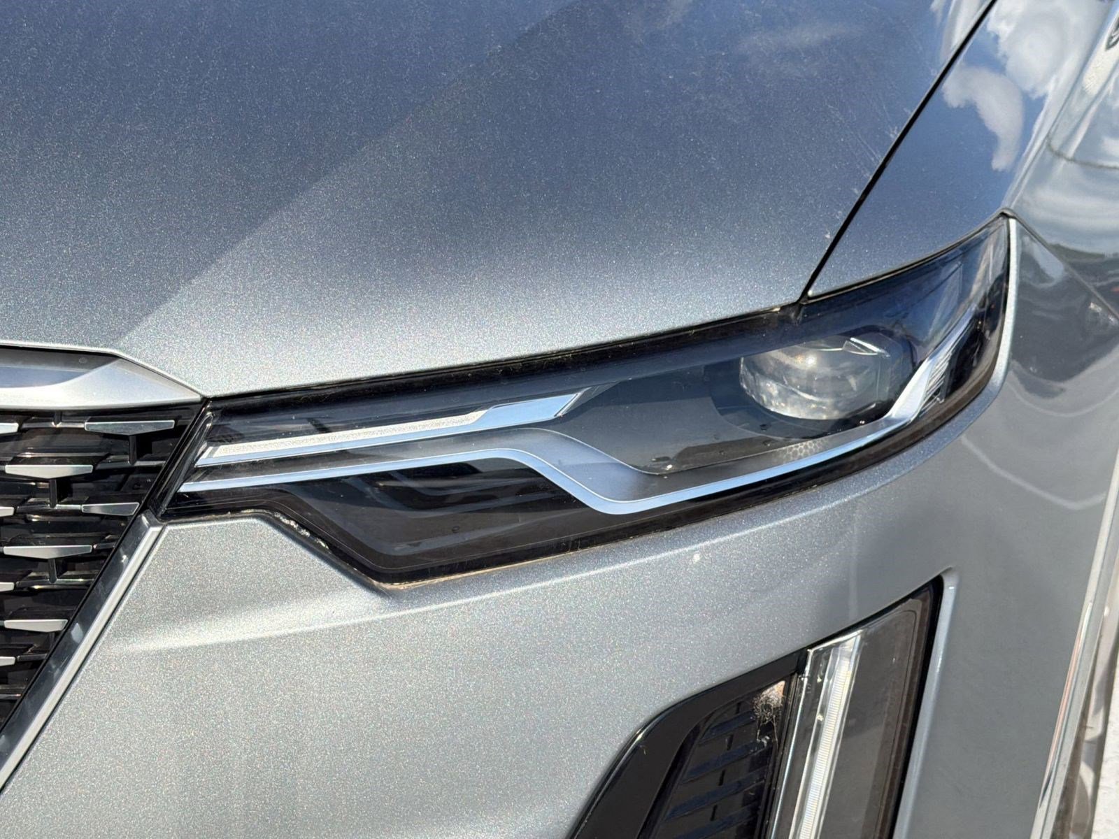 Used 2023 Cadillac XT6 Premium Luxury image 11