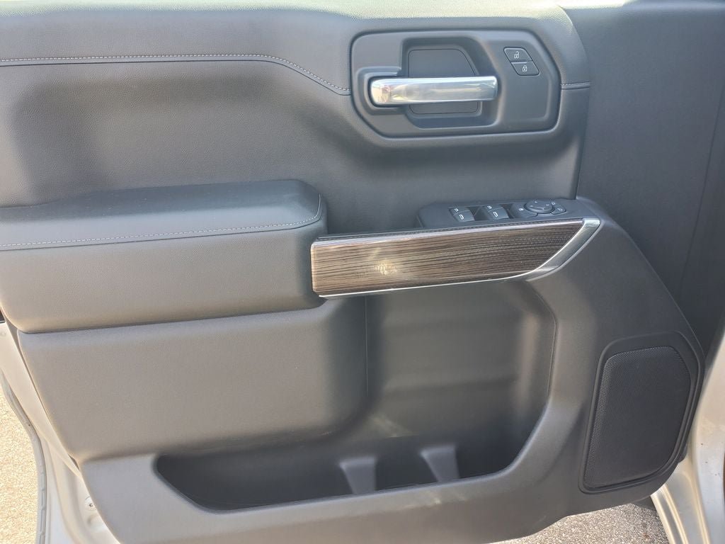 Used 2020 Chevrolet Silverado 1500 LT w/ All-Star Edition AWD/4WD image 11