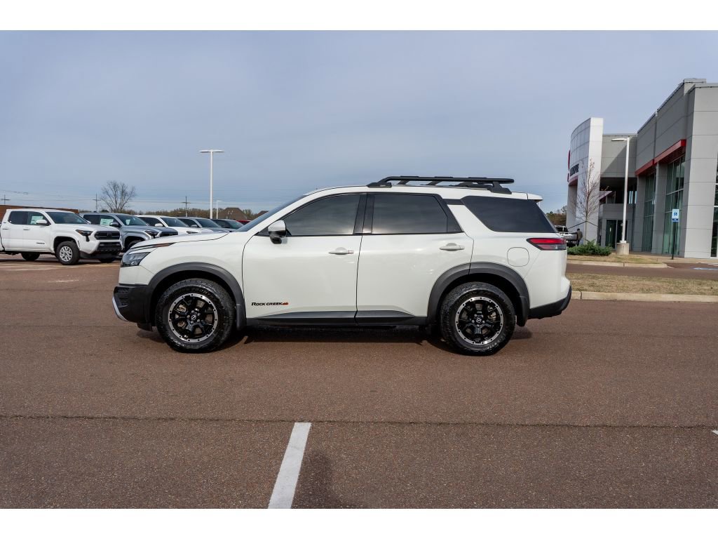 Used 2023 Nissan Pathfinder Rock Creek image 8