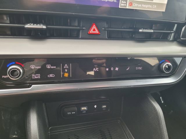 Used 2023 Kia Sportage EX image 24