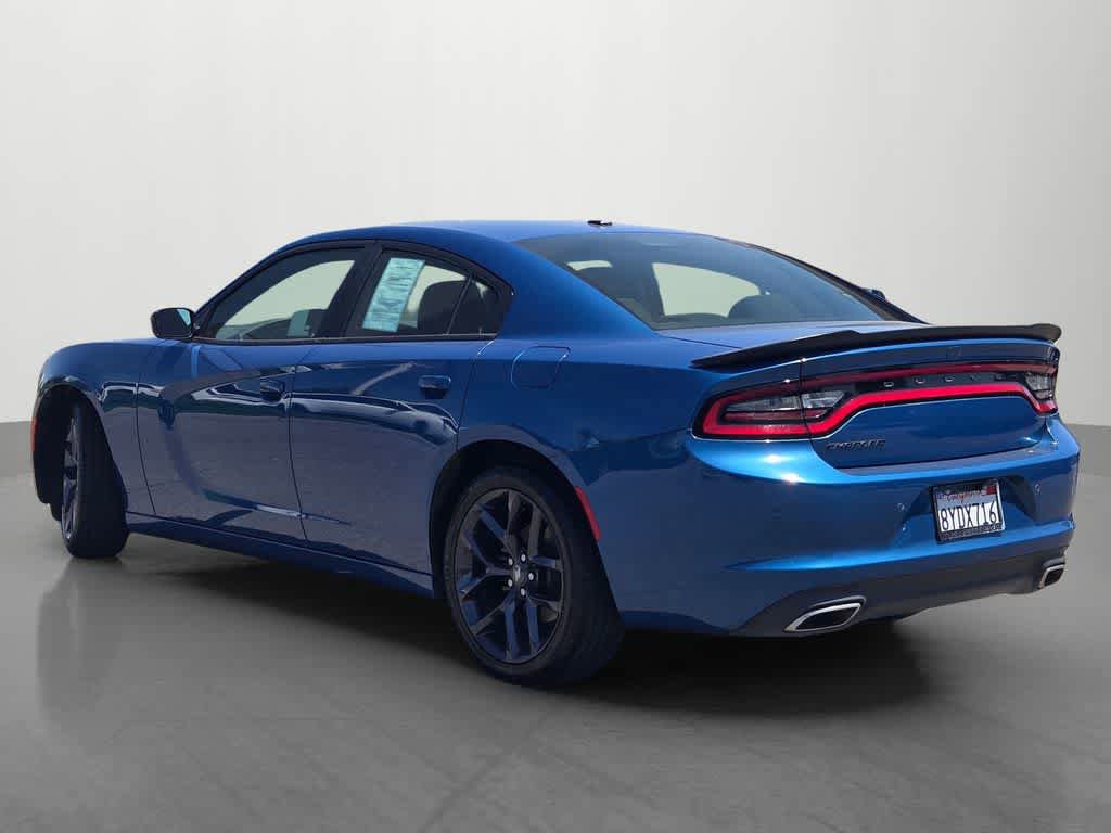 Used 2021 Dodge Charger SXT w/ Blacktop Package RWD image 4