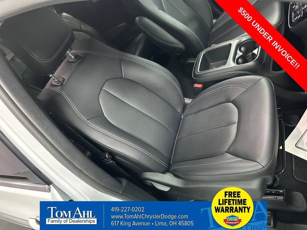 New 2026 Chrysler Voyager LX image 24