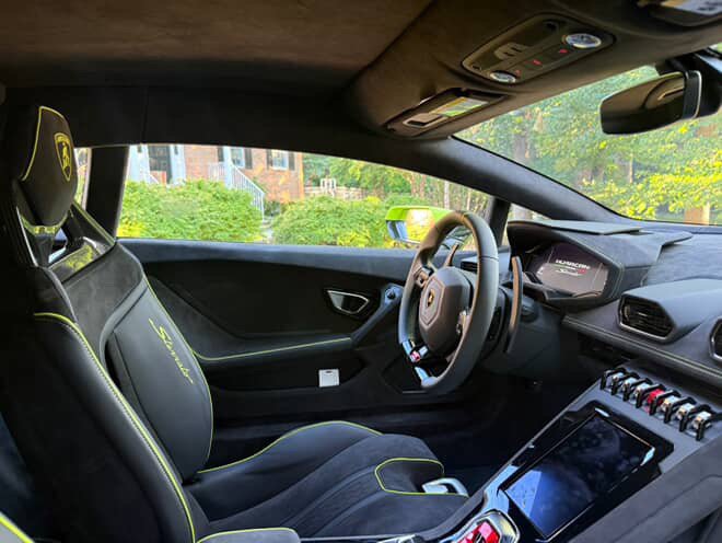 Used 2024 Lamborghini Huracan Sterrato AWD/4WD image 8