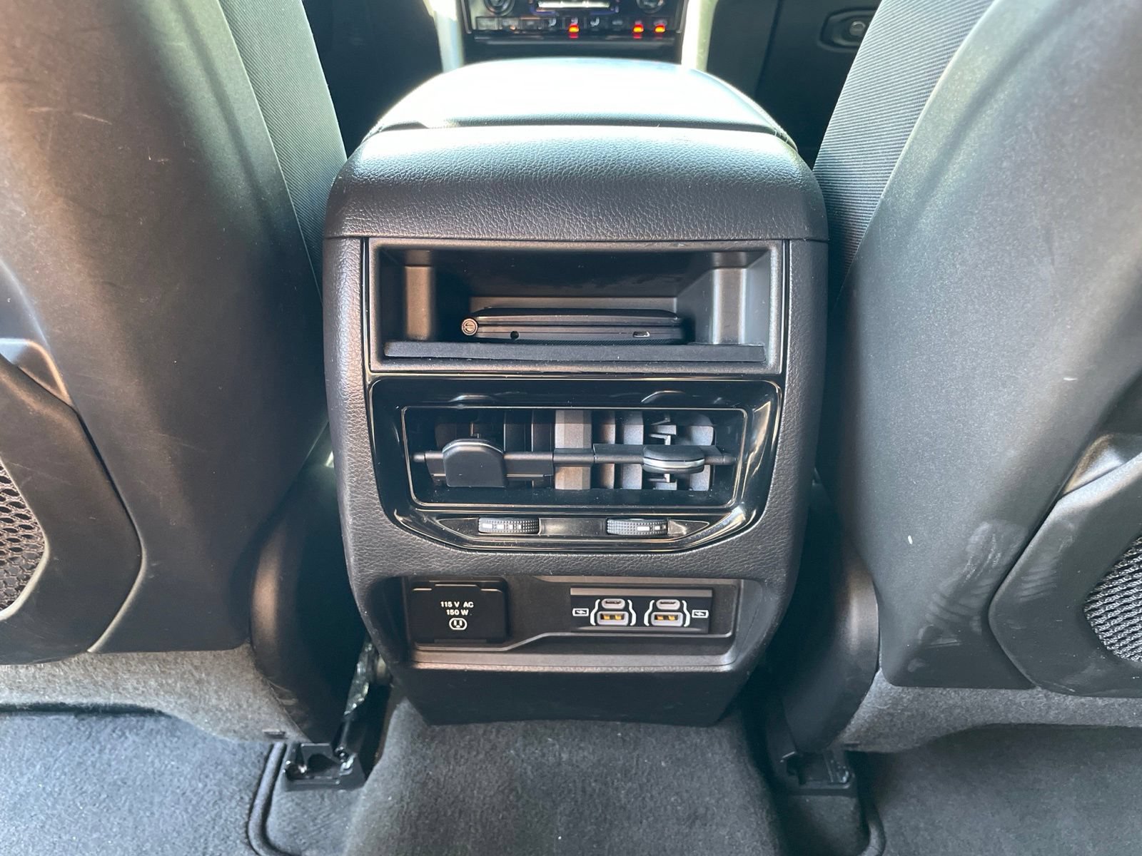 Used 2023 Jeep Grand Cherokee Altitude AWD/4WD image 33