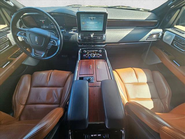 Used 2021 Lincoln Navigator Reserve w/ Luxury Package image 14
