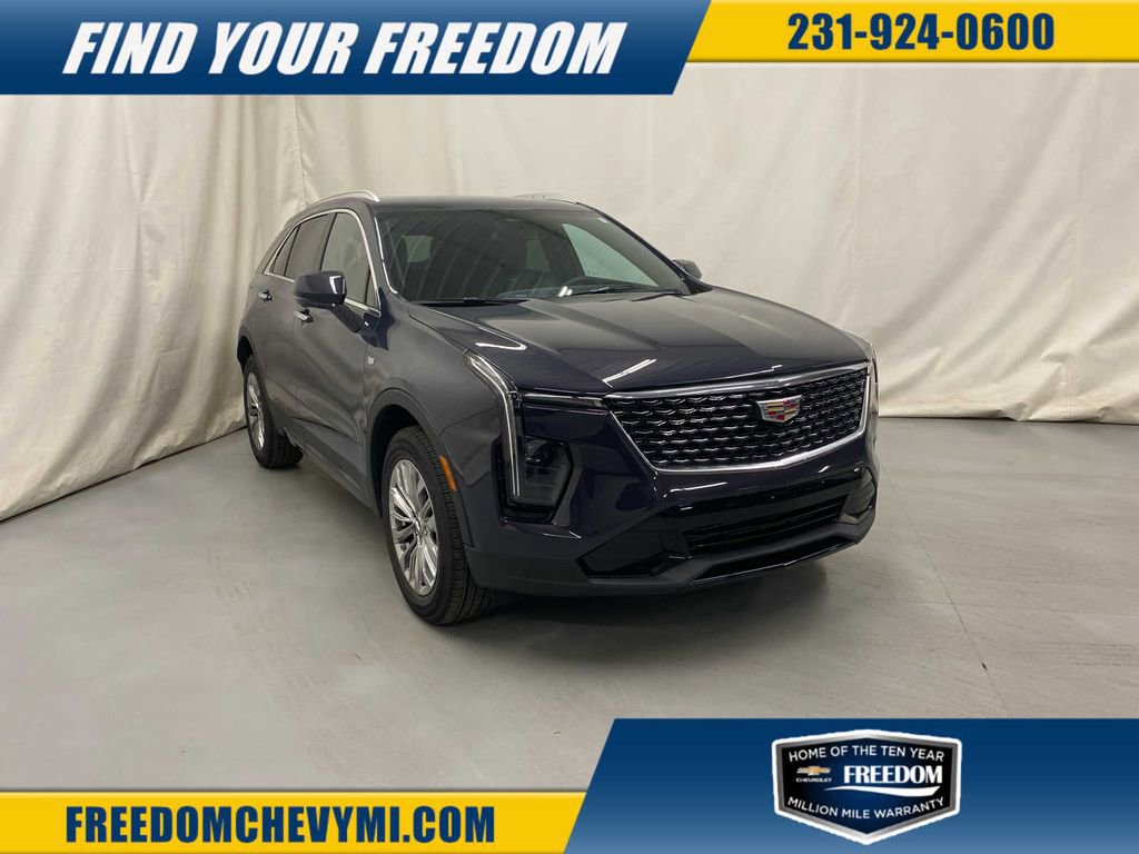 Used 2025 Cadillac XT4 Premium Luxury image 1