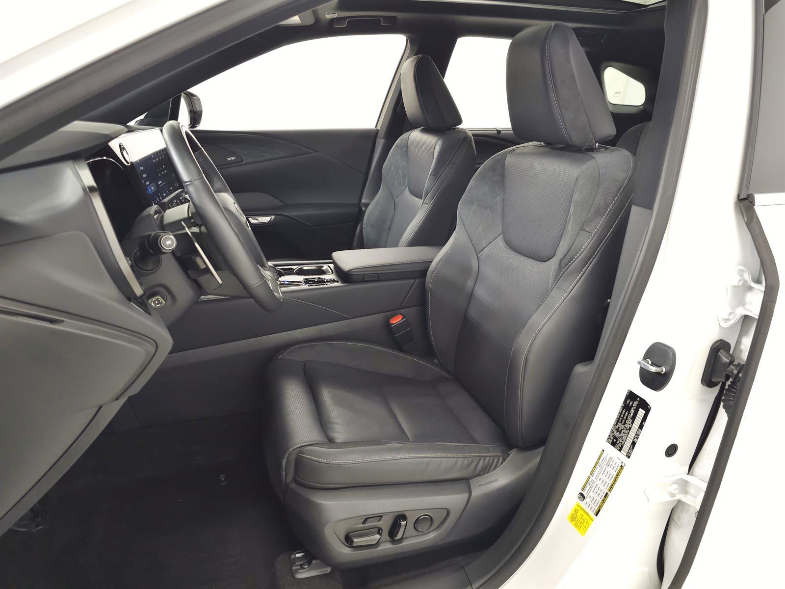 Certified 2024 Lexus RX 350 AWD w/ Convenience Package image 17