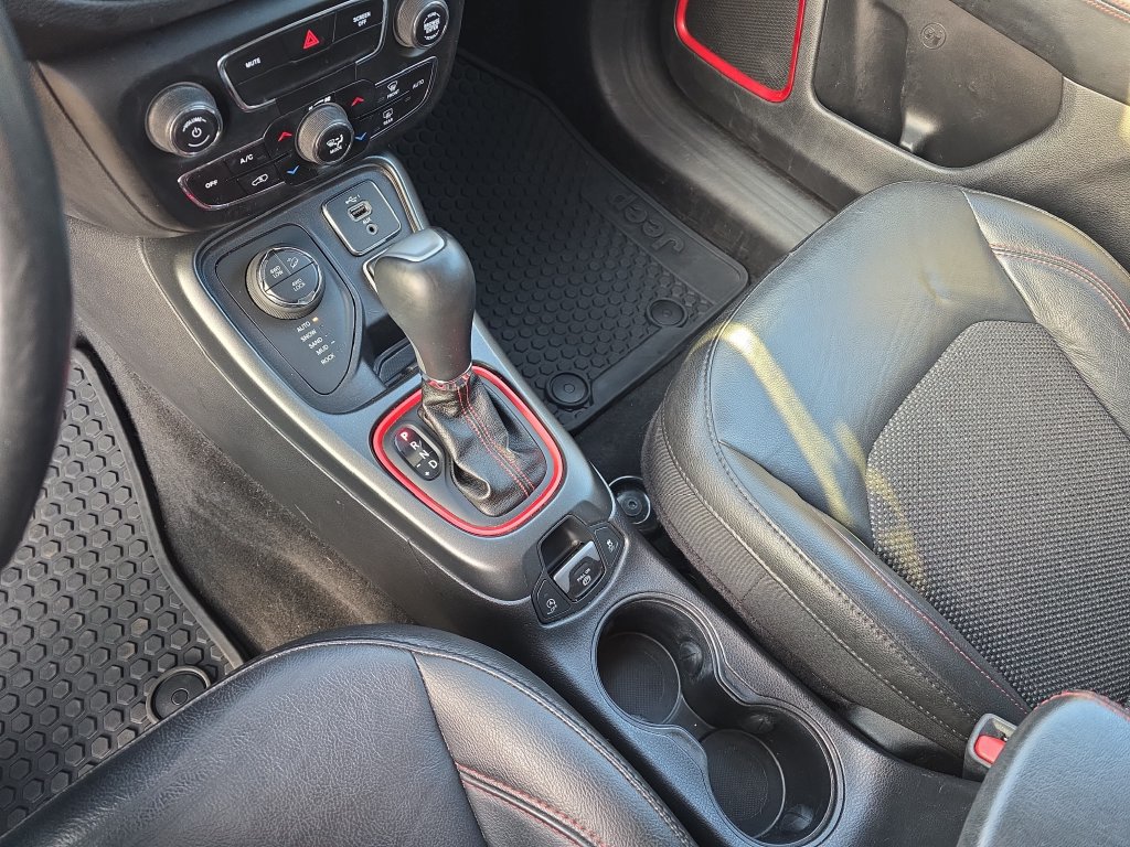 Used 2019 Jeep Compass Trailhawk AWD/4WD image 26