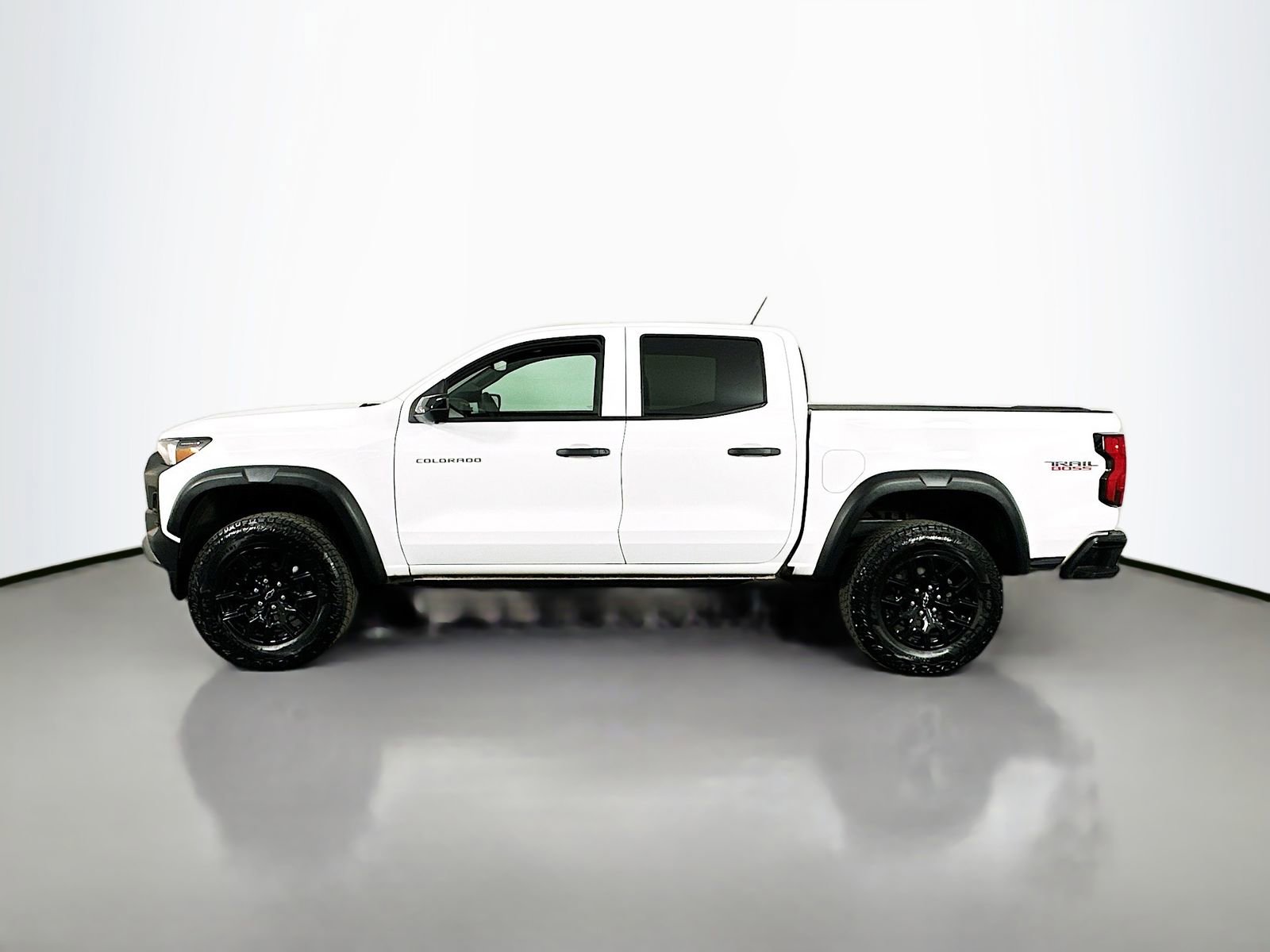 Used 2026 Chevrolet Colorado Trail Boss AWD/4WD image 7