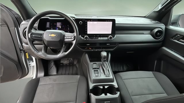 Used 2023 Chevrolet Colorado W/T RWD image 12