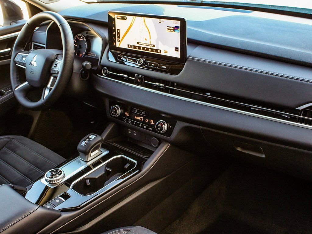 New 2026 Mitsubishi Outlander Trail Edition image 43