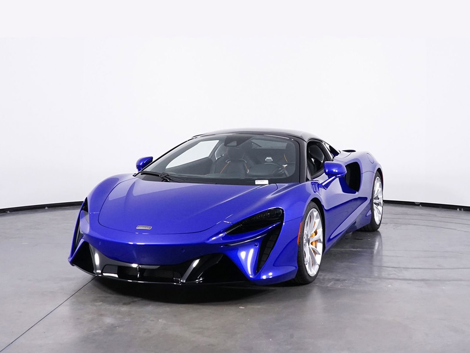 New 2025 McLaren Artura Spider image 12
