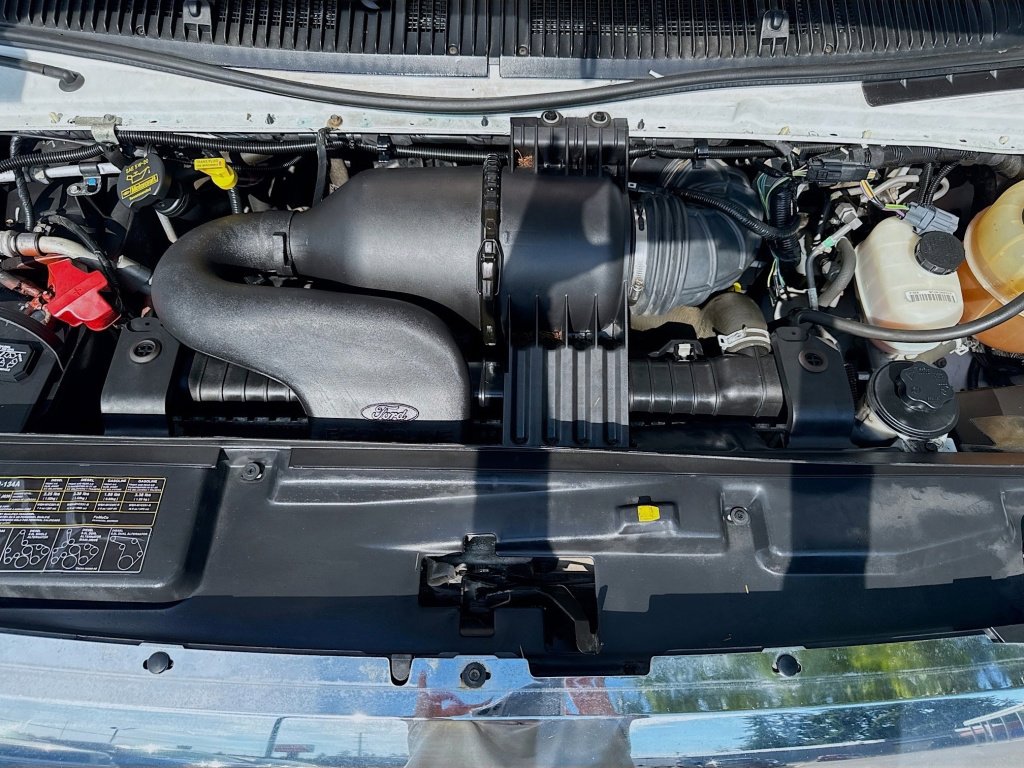 Used 2015 Ford E-350 and Econoline 350 Super Duty image 25