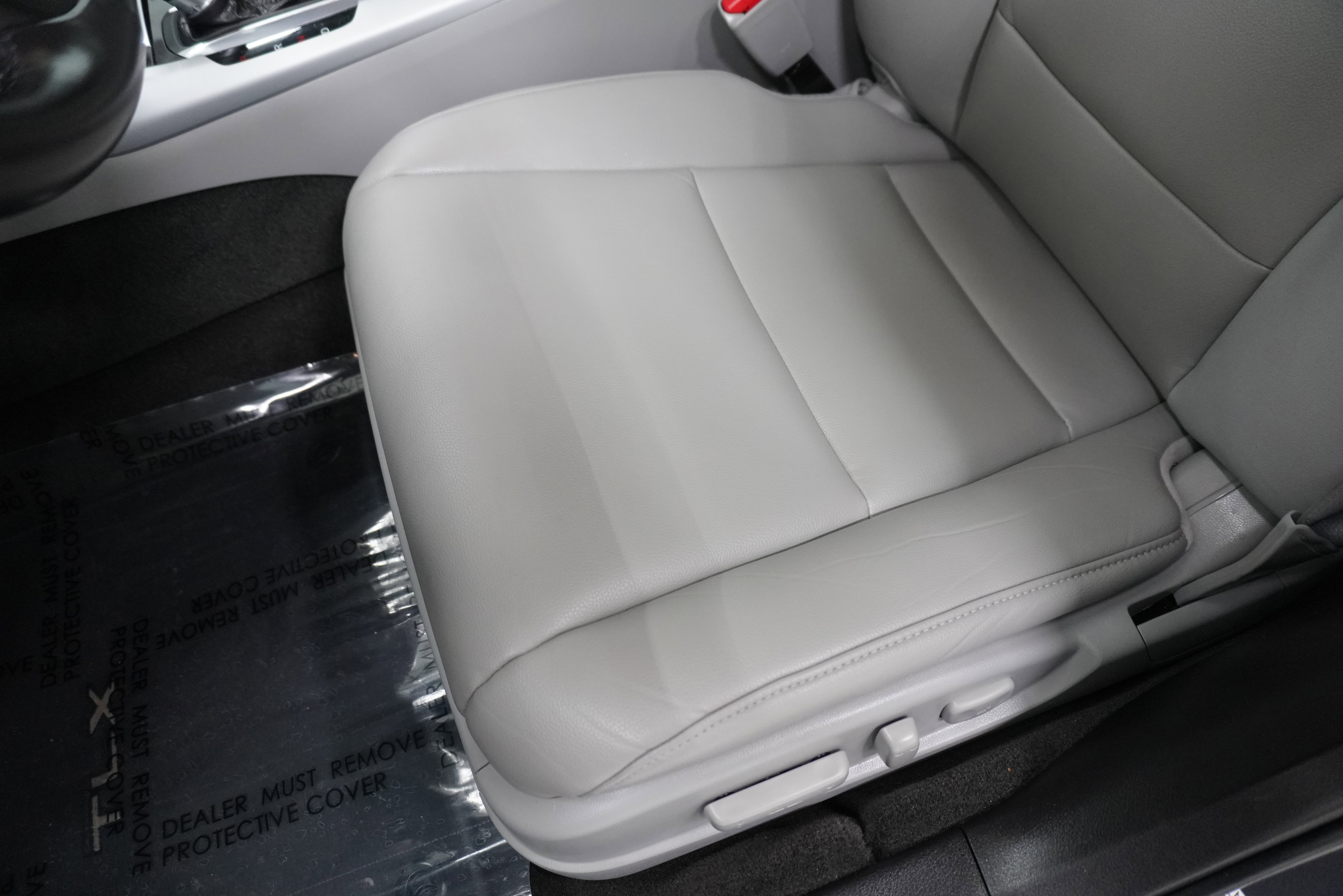 Used 2019 Acura TLX FWD image 11