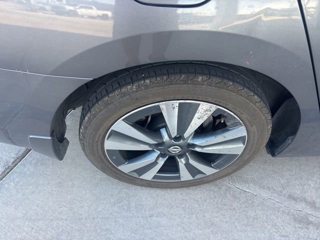 Used 2019 Nissan Sentra SV w/ Special Edition Package image 3