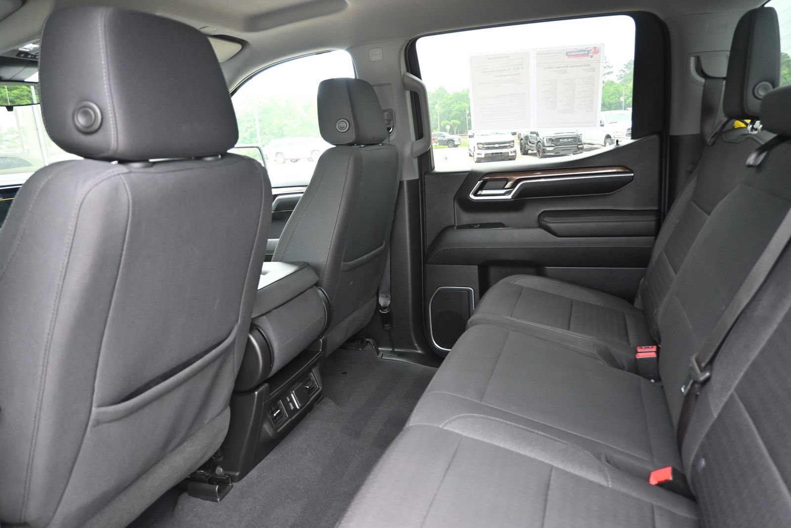 Used 2023 Chevrolet Silverado 1500 LT RWD image 31