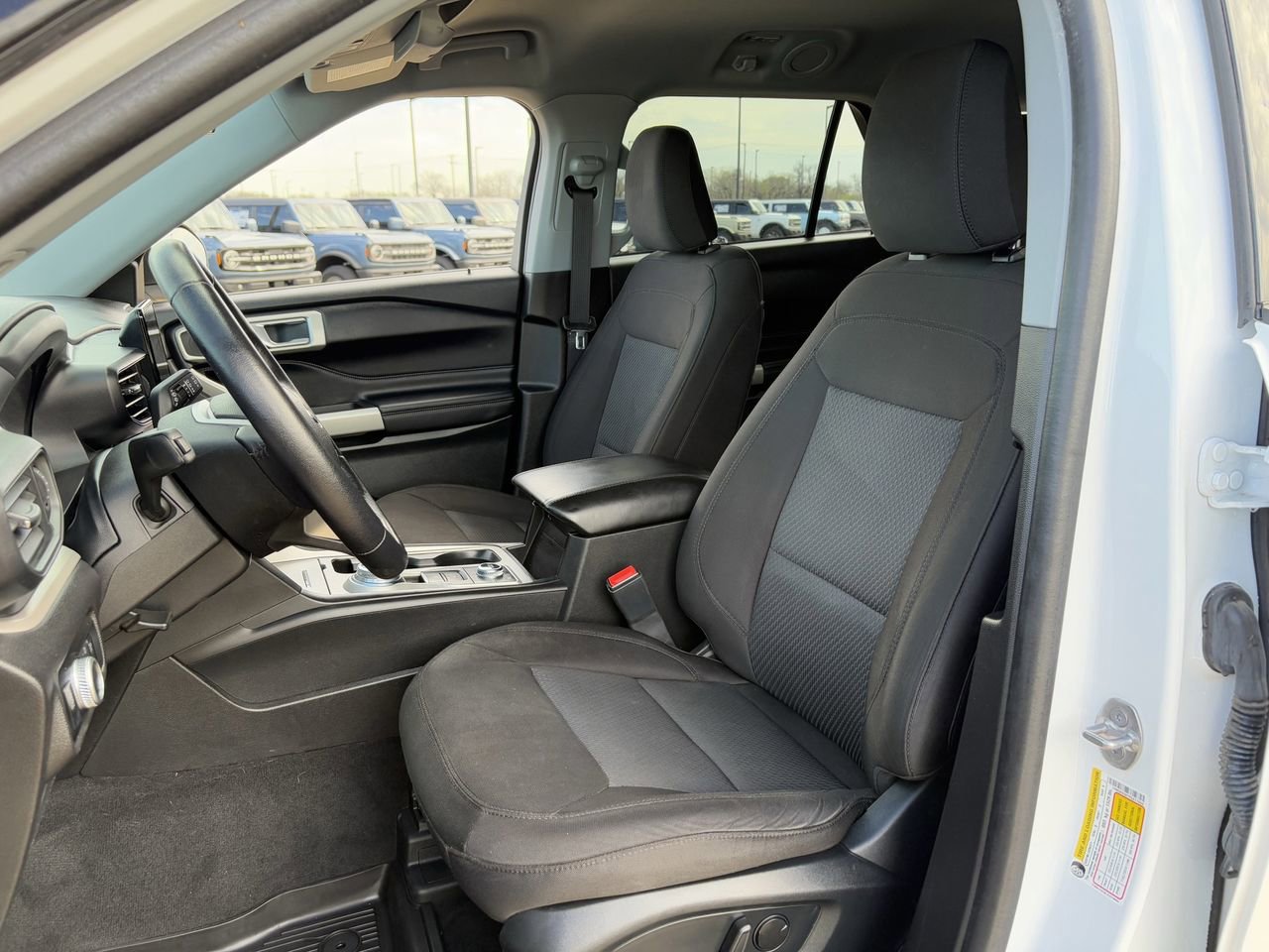 Used 2023 Ford Explorer XLT image 25