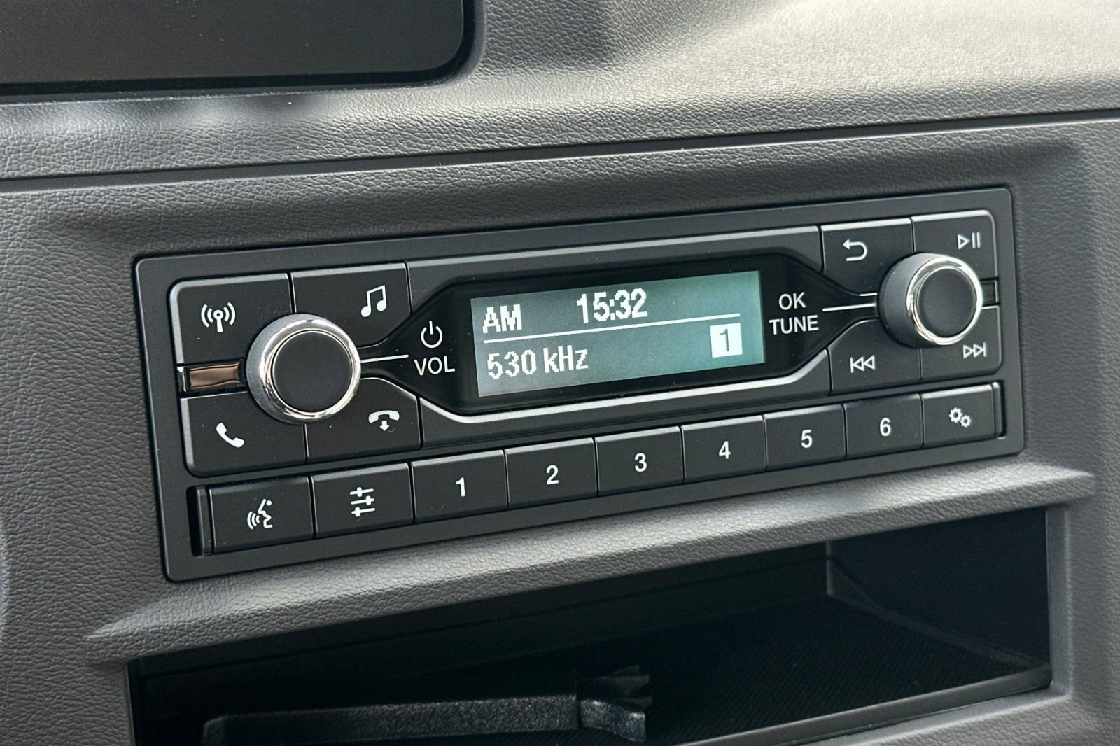 New 2026 Ford E-350 and Econoline 350 Super Duty w/ Power Equipment Group image 17