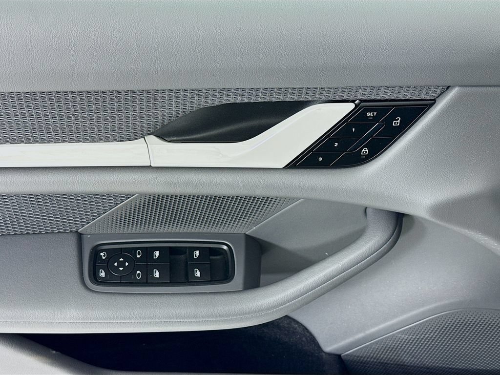 Certified 2024 Porsche Taycan 4S AWD/4WD image 11