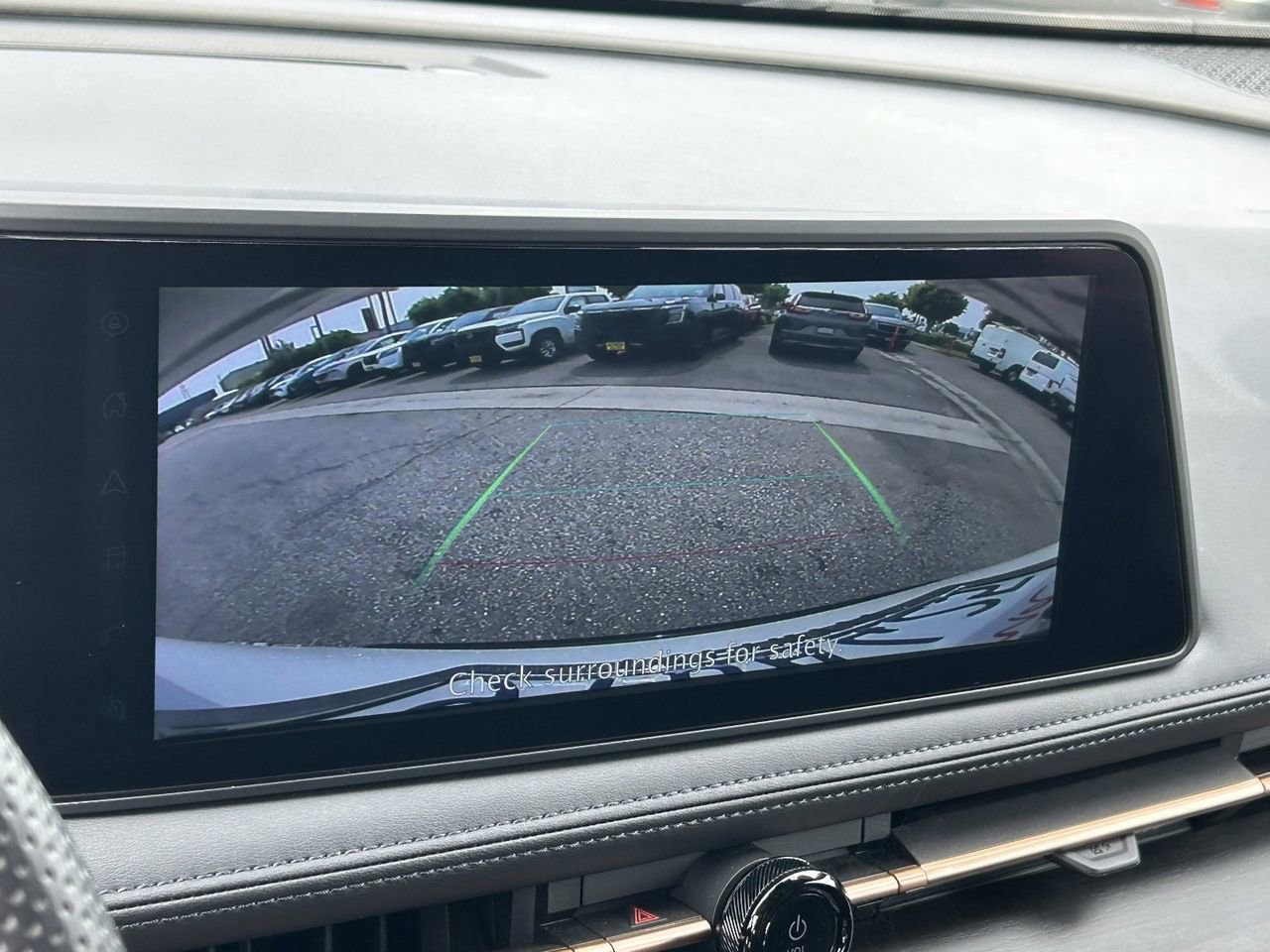 Certified 2025 Nissan Ariya FWD image 32