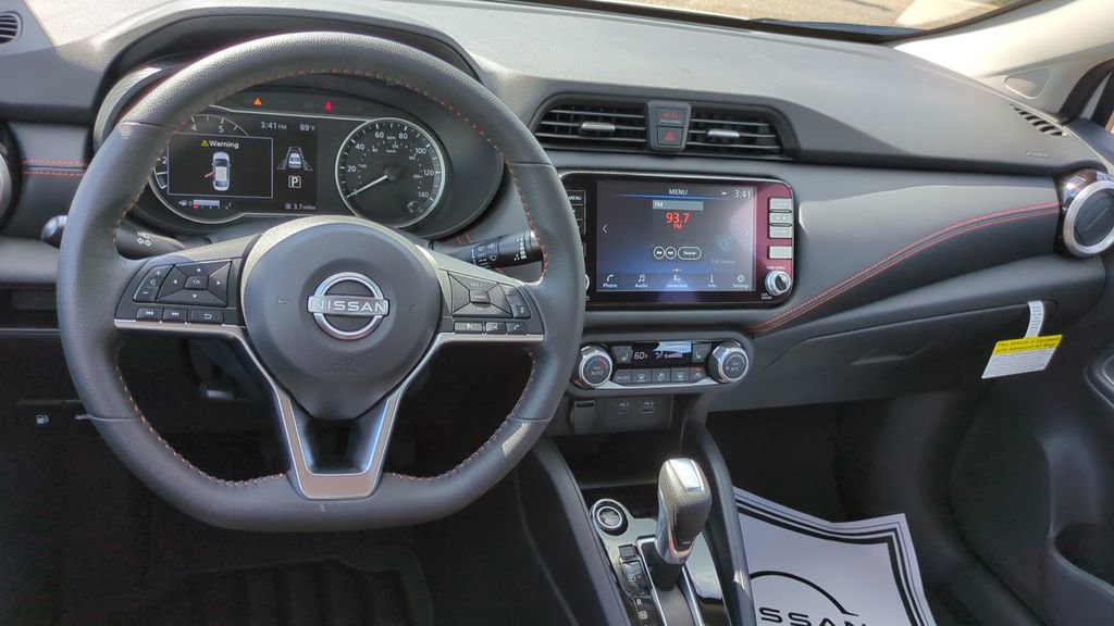 New 2025 Nissan Versa SR w/ Trunk Package image 18