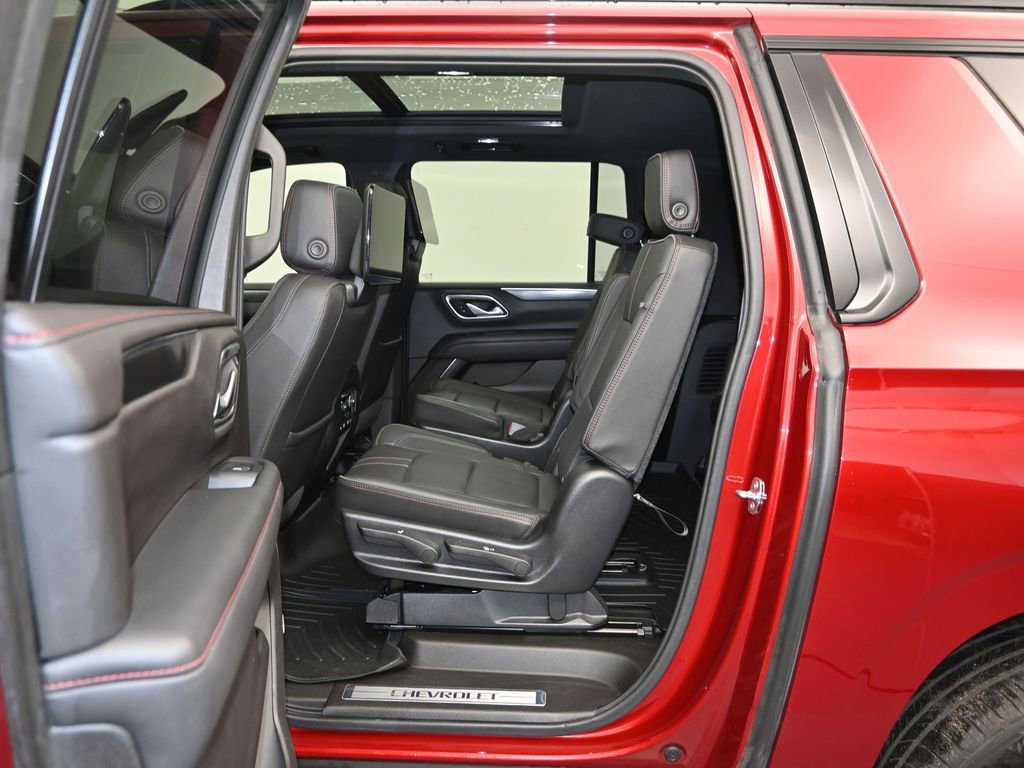 Certified 2021 Chevrolet Suburban RST w/ Luxury Package image 25