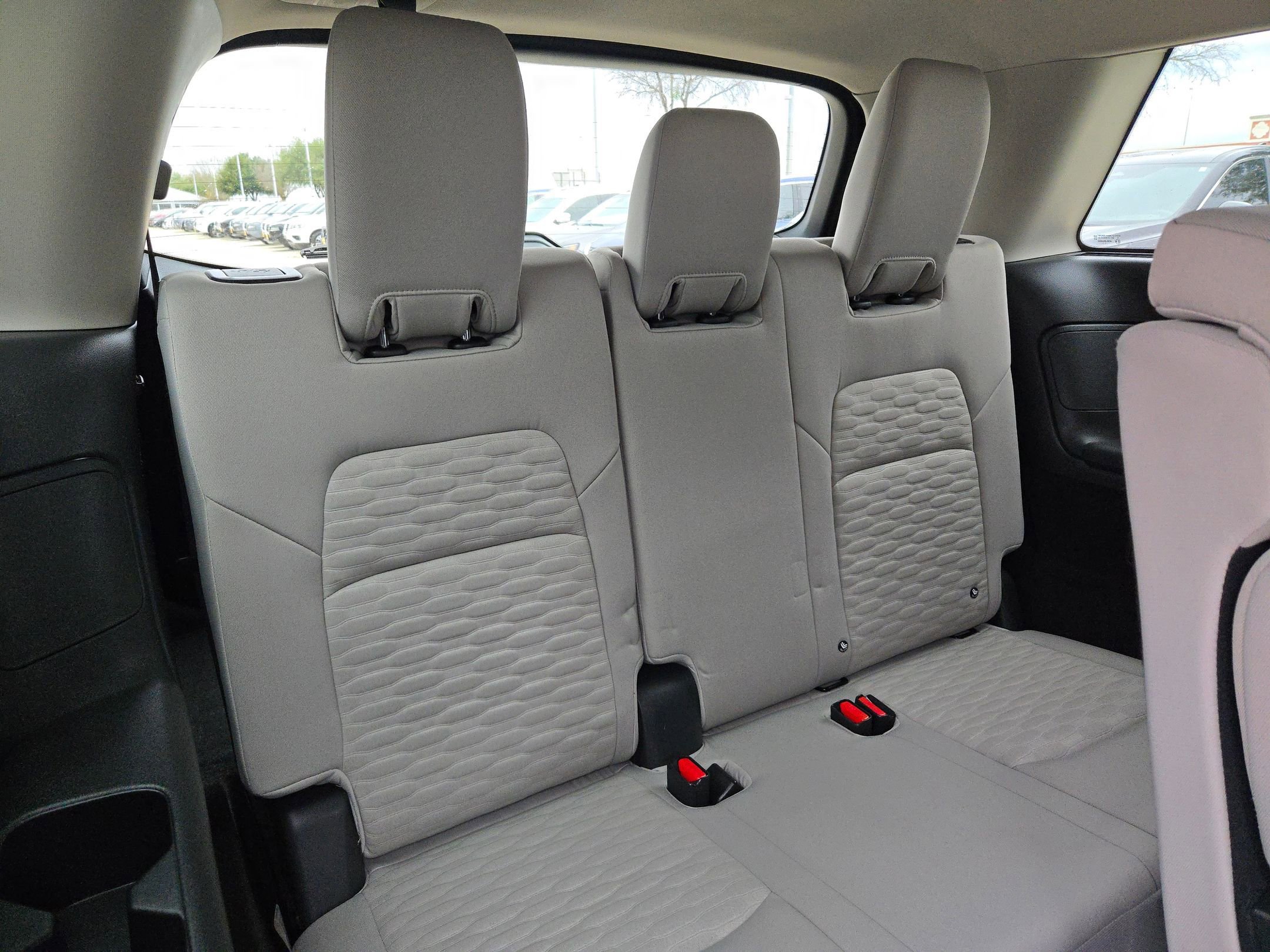 Used 2023 Nissan Pathfinder SV image 27