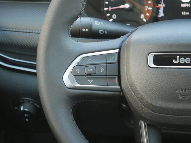 New 2026 Jeep Compass Limited image 17