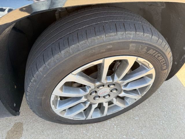Used 2023 GMC Acadia Denali w/ Denali Ultimate Package AWD/4WD image 25