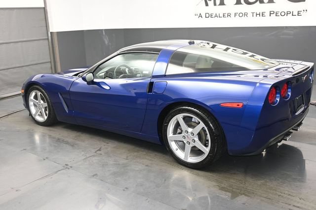 Used 2005 Chevrolet Corvette Coupe w/ Preferred Equipment Group RWD image 28