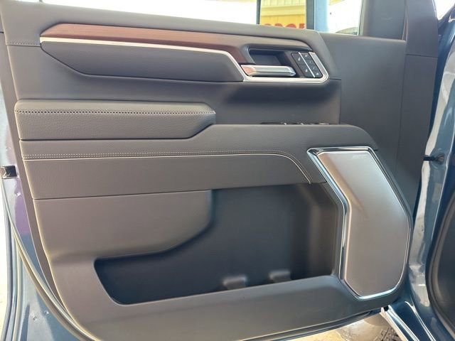 New 2026 GMC Sierra 2500 Denali w/ Snow Plow Prep/Camper Package image 12