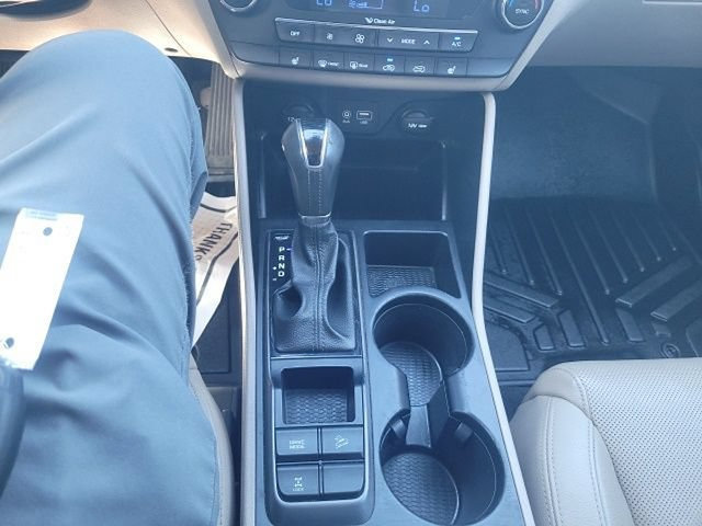 Used 2017 Hyundai Tucson SE Plus AWD/4WD image 4
