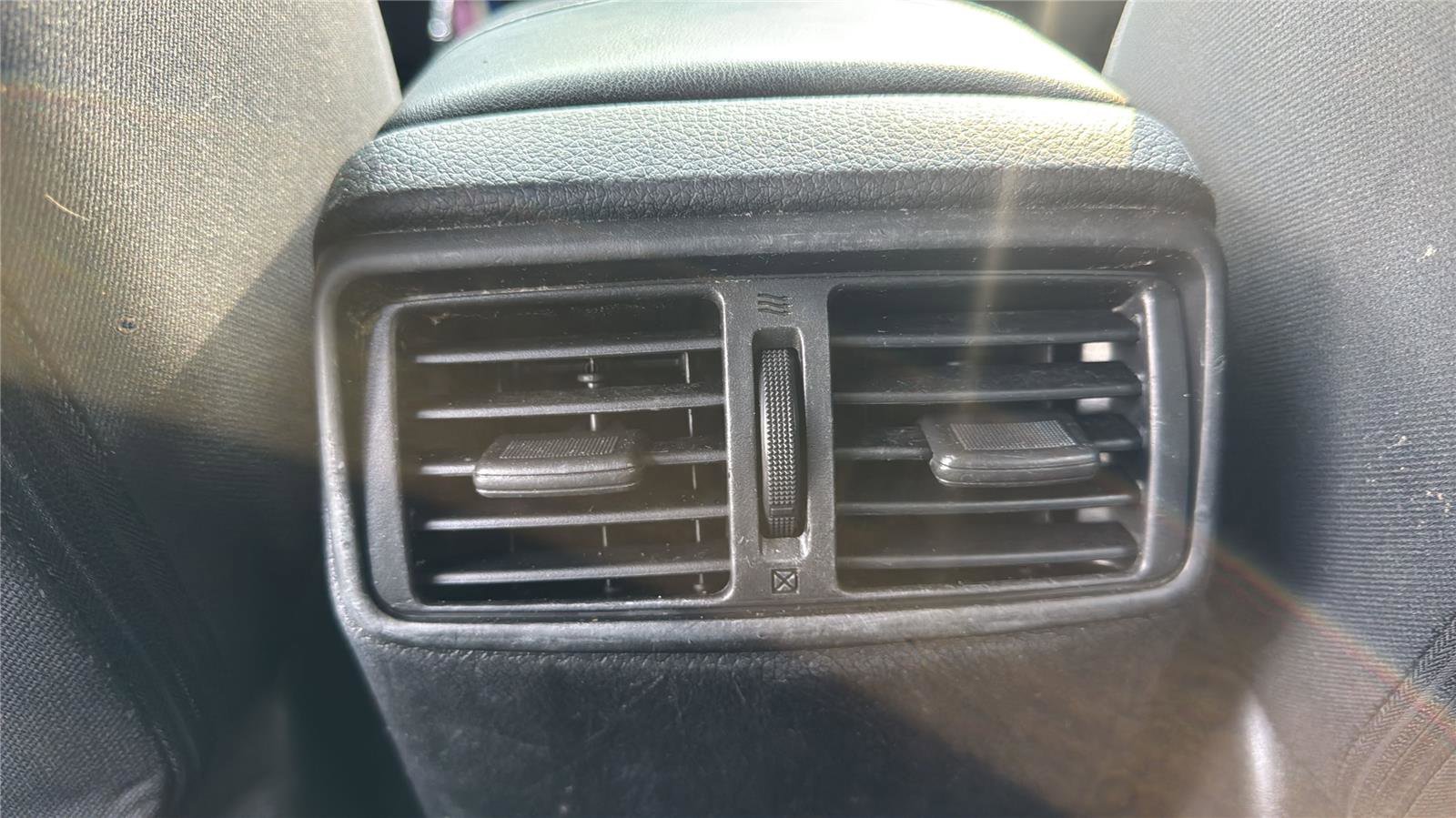 Used 2019 Nissan Rogue Sport S image 24