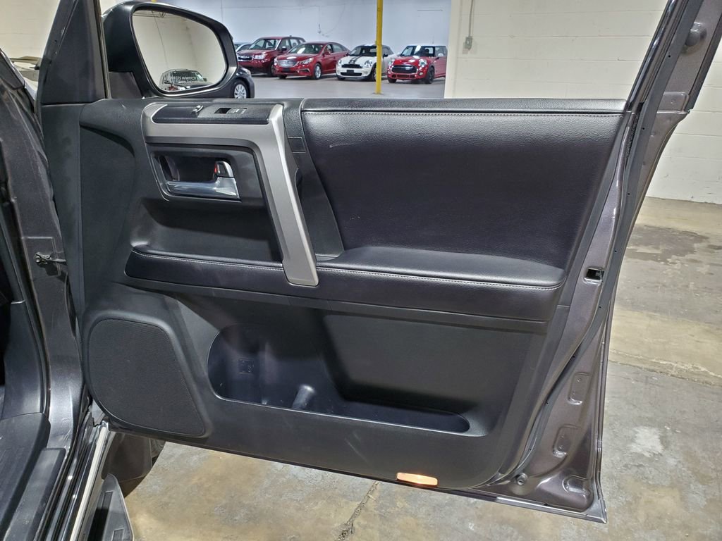 Used 2018 Toyota 4Runner Limited image 17