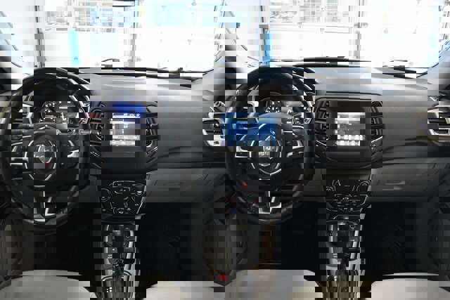 Used 2021 Jeep Compass Latitude w/ Convenience Group image 5