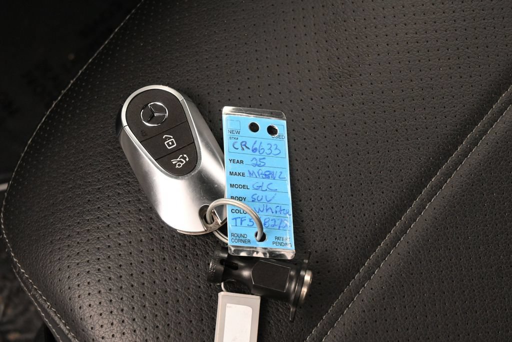 Used 2026 Mercedes-Benz GLC 300 image 21