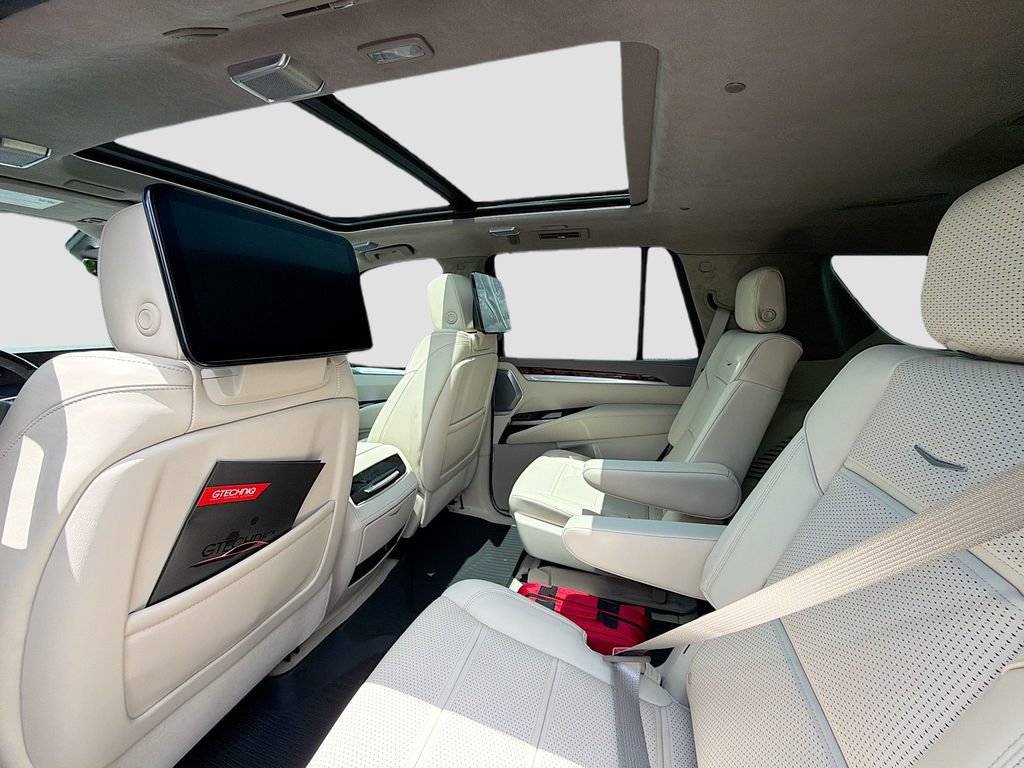 New 2026 Cadillac Escalade Platinum Sport w/ LPO, ONYX Package AWD/4WD image 26