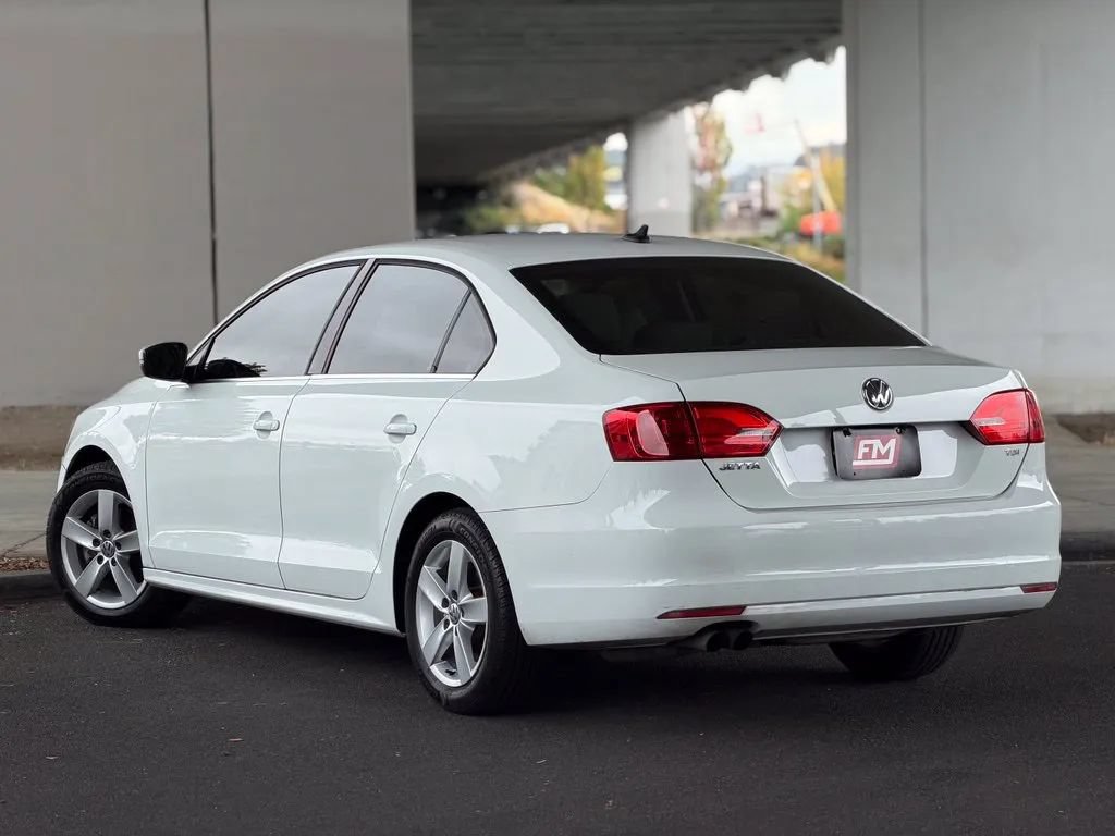 Used 2014 Volkswagen Jetta TDI FWD image 6
