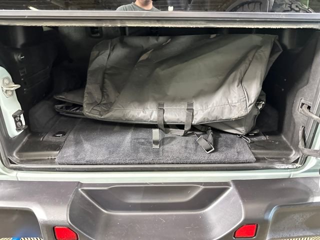 Used 2024 Jeep Wrangler Unlimited image 26