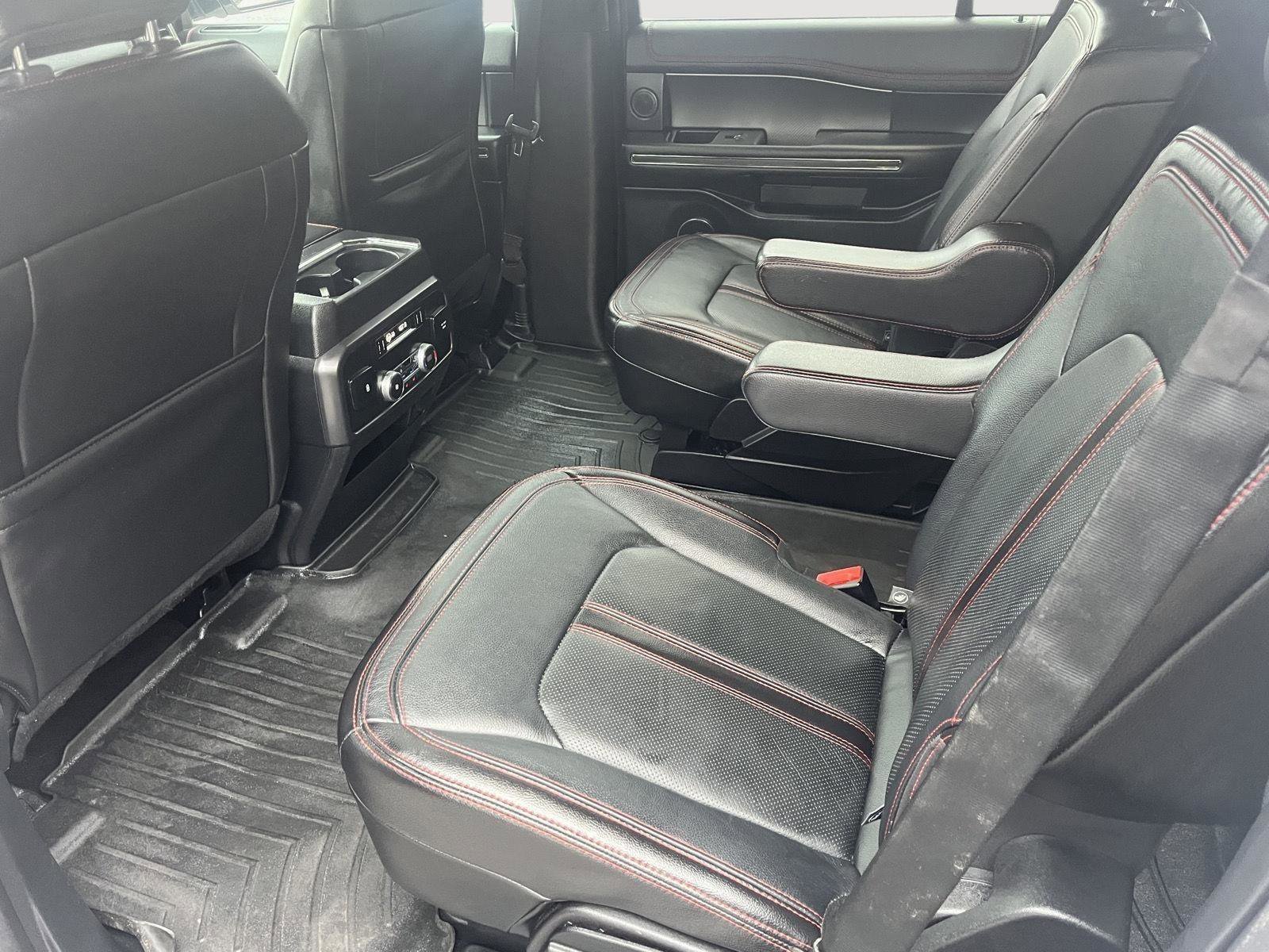 Used 2019 Ford Expedition Limited w/ Equipment Group 303A AWD/4WD image 14