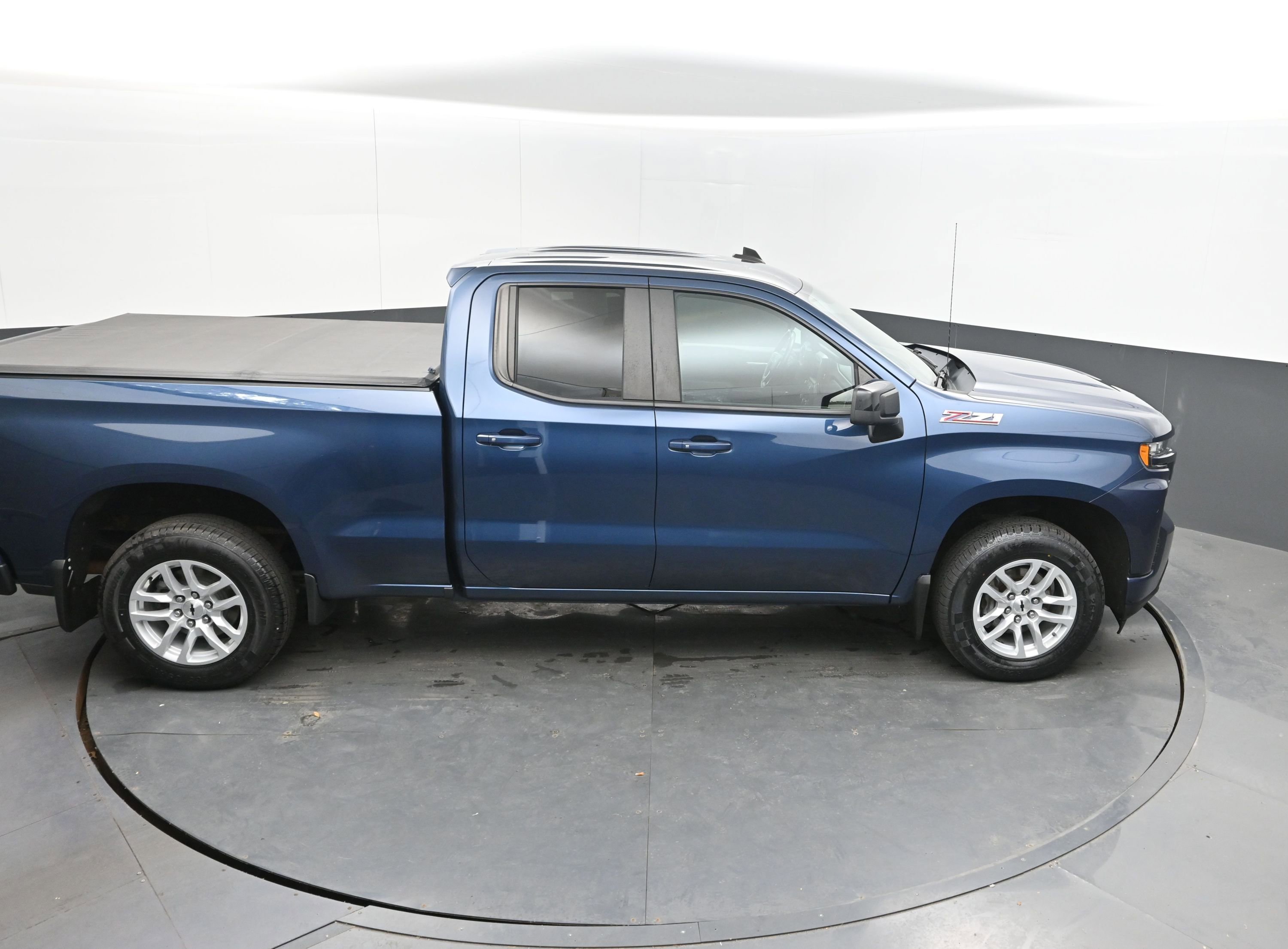 Used 2019 Chevrolet Silverado 1500 RST AWD/4WD image 32