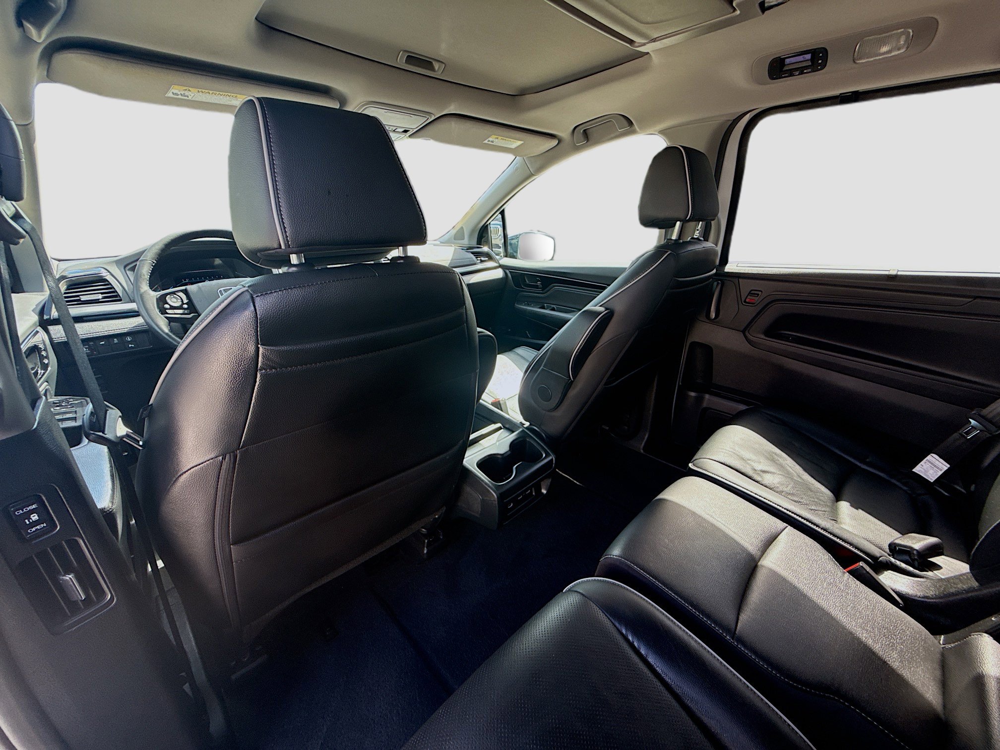 Used 2023 Honda Odyssey Elite image 25