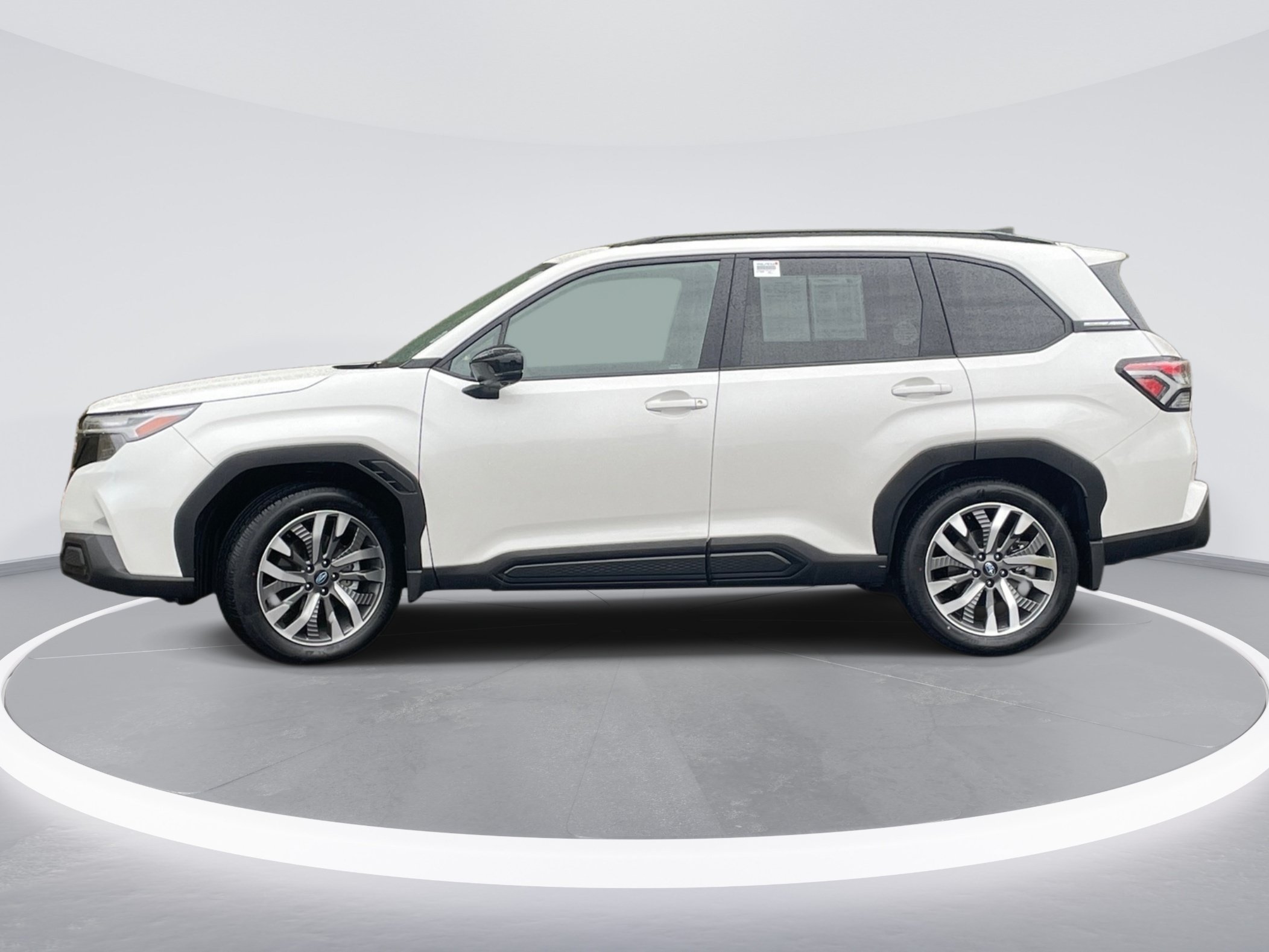 Certified 2025 Subaru Forester Touring w/ Protection Package AWD/4WD image 4