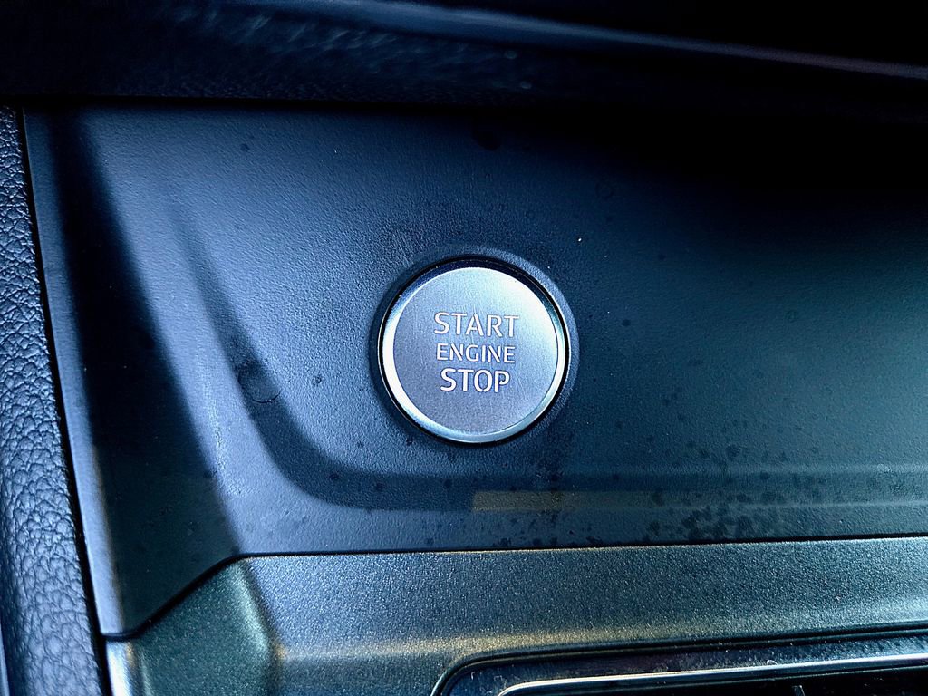 Used 2020 Audi Q3 2.0T Prestige w/ Prestige Package image 21